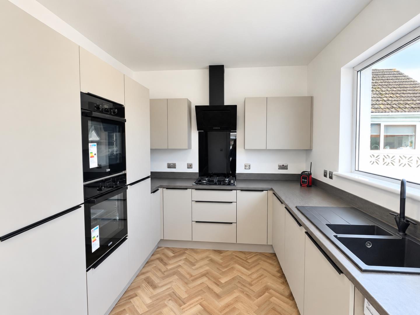 Burns Crescent, Cefn Glas, Bridgend County Borough, CF31 4PY